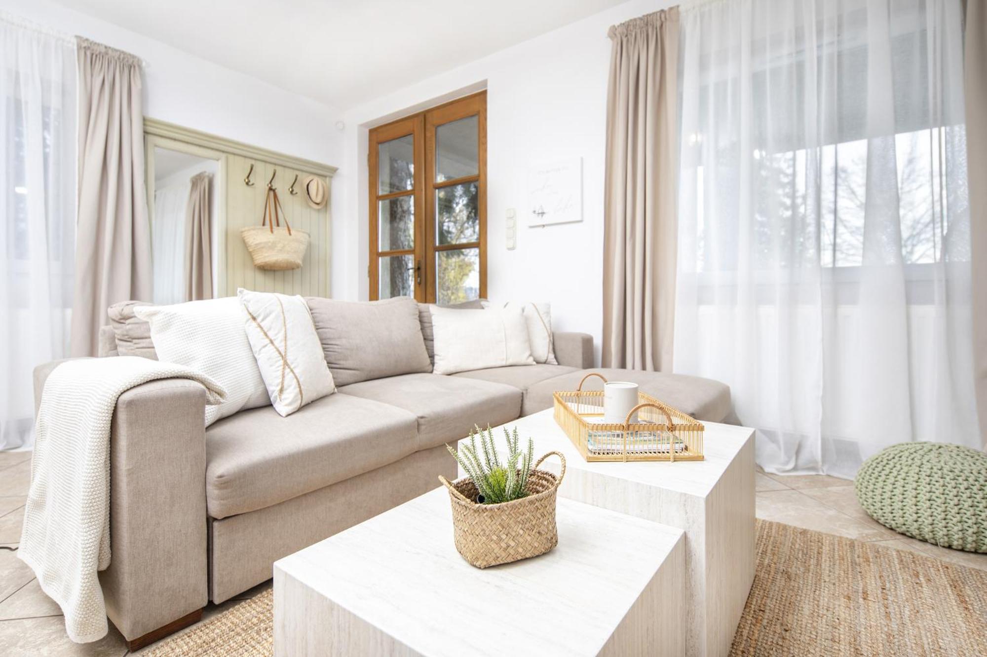 Aquilo Hotel Panorama Тихань Экстерьер фото