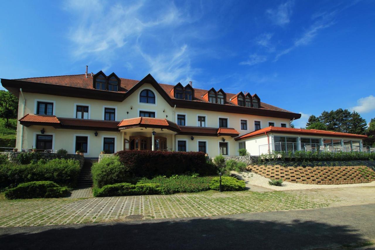 Aquilo Hotel Panorama Тихань Экстерьер фото